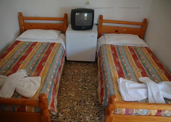 Regal View 招待所 3*